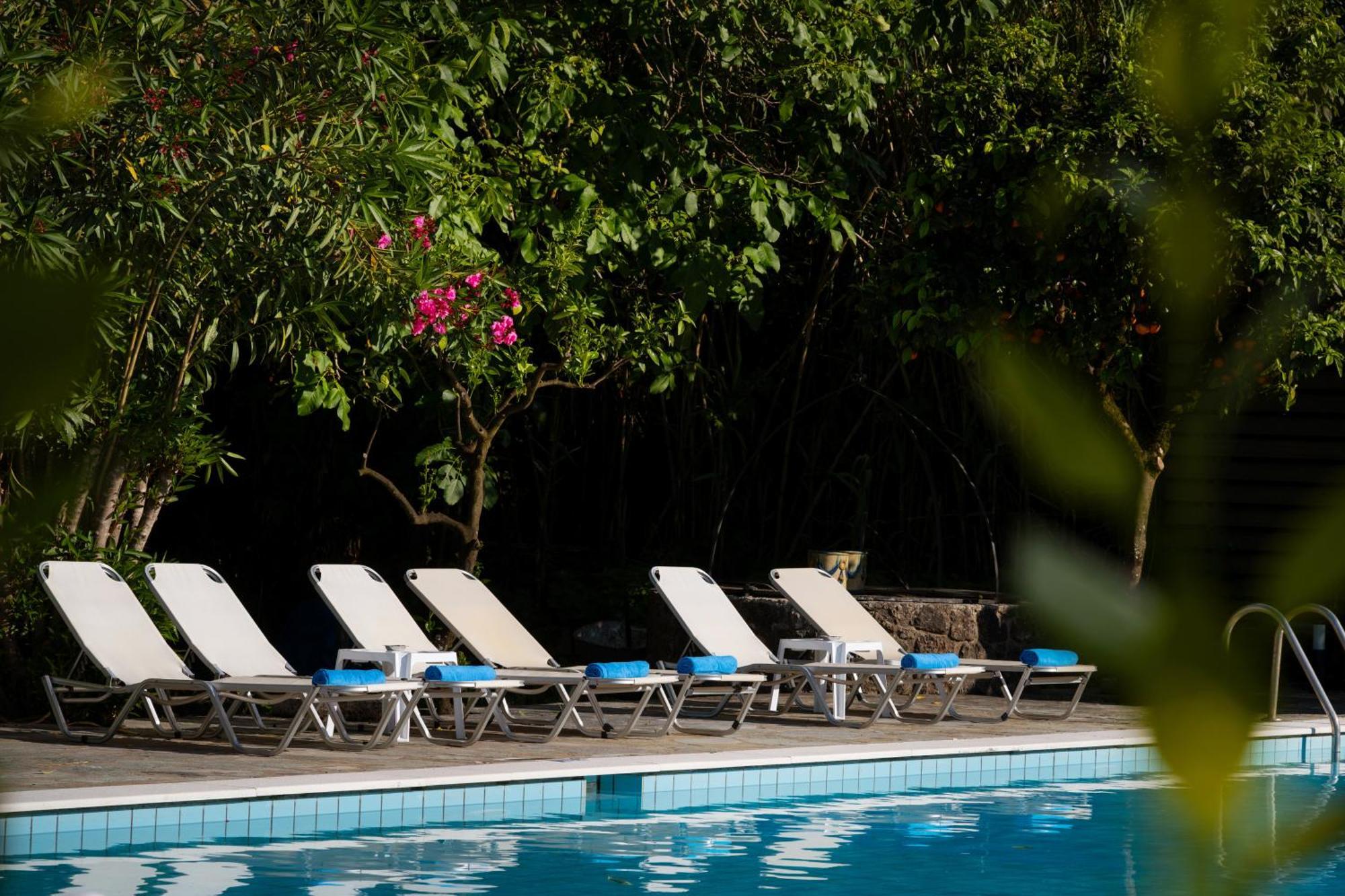 Orange Grove Suites Benitses  Exterior foto