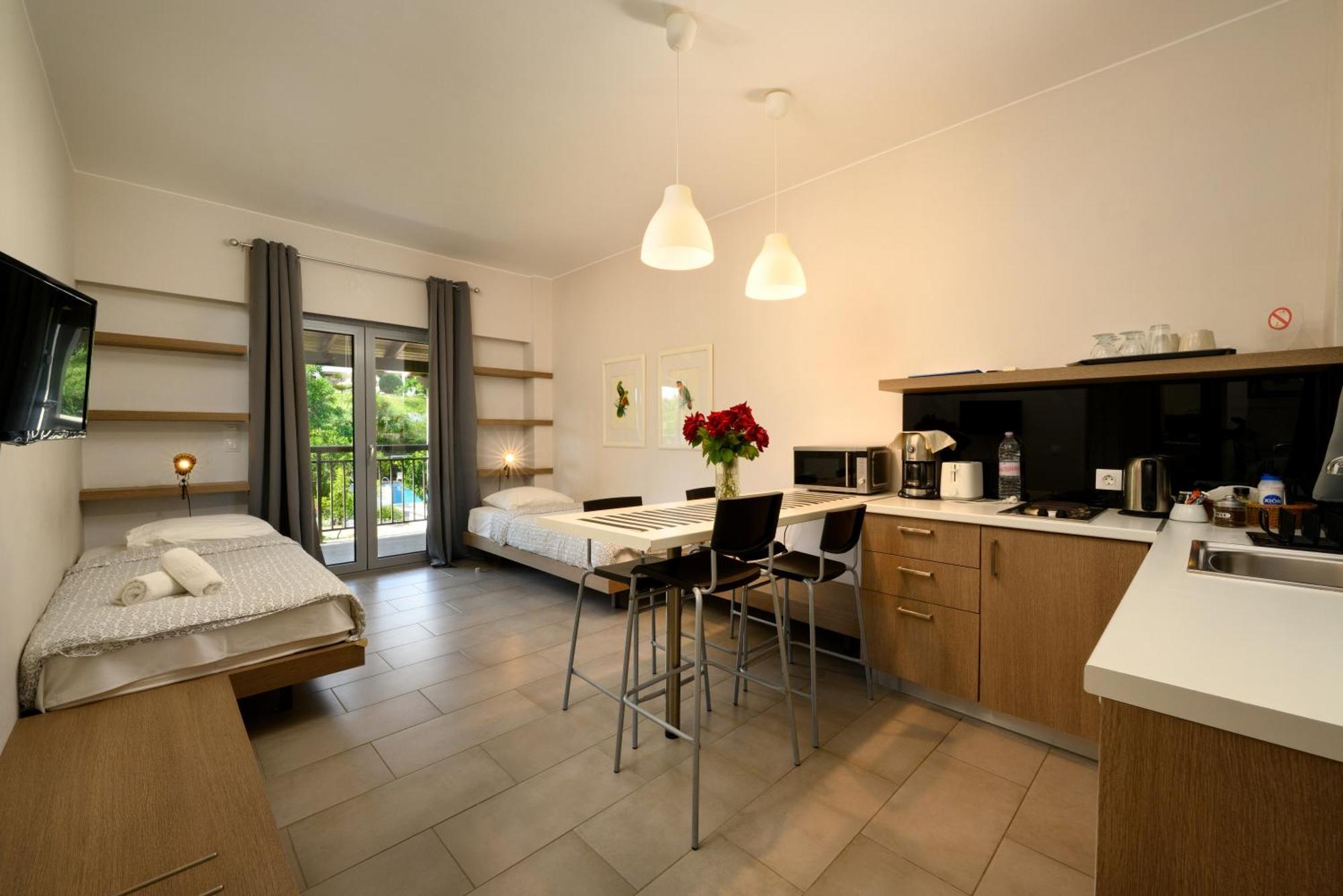 Orange Grove Suites Benitses  Exterior foto