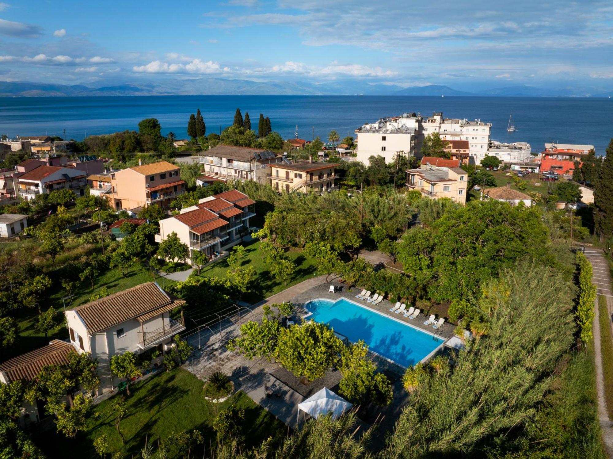 Orange Grove Suites Benitses  Exterior foto